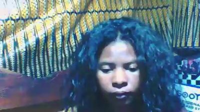 miniefunnie2 live cam on Cam4