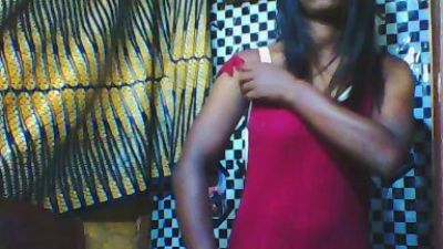 miniefunnie2 live cam on Cam4