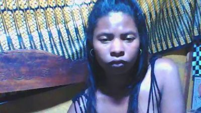 miniefunnie2 live cam on Cam4