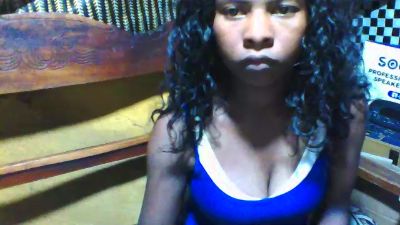 miniefunnie2 live cam on Cam4
