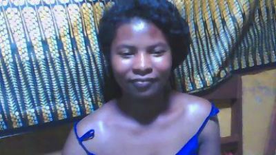 miniefunnie2 live cam on Cam4