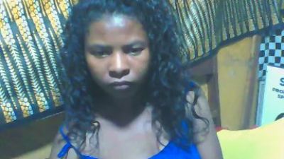 miniefunnie2 live cam on Cam4