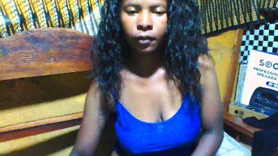miniefunnie2 live cam on Cam4