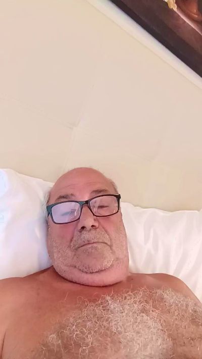 minuzzo61 live cam on Cam4