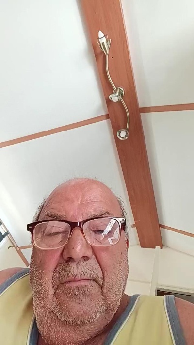 minuzzo61 live cam on Cam4