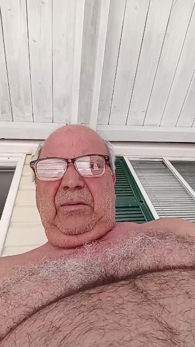 minuzzo61 live cam on Cam4