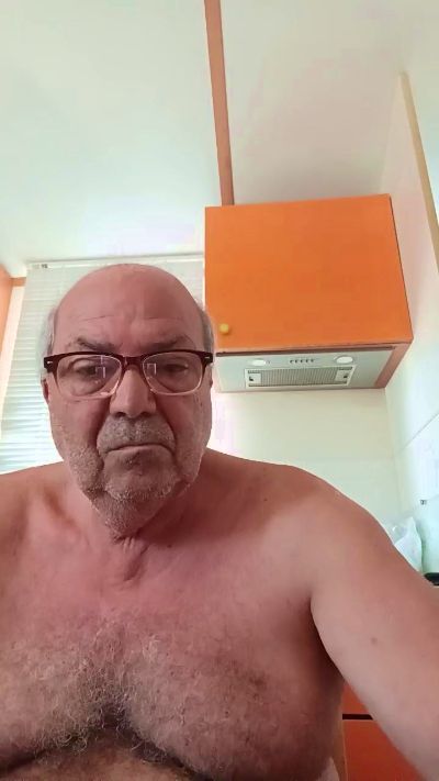 minuzzo61 live cam on Cam4
