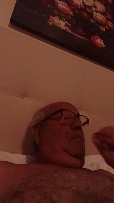 minuzzo61 live cam on Cam4