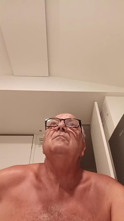 minuzzo61 live cam on Cam4