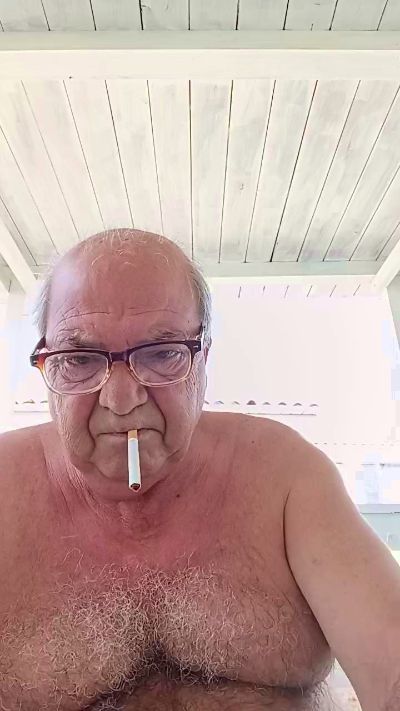 minuzzo61 live cam on Cam4