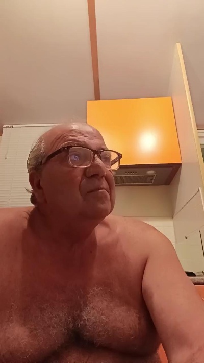 minuzzo61 live cam on Cam4