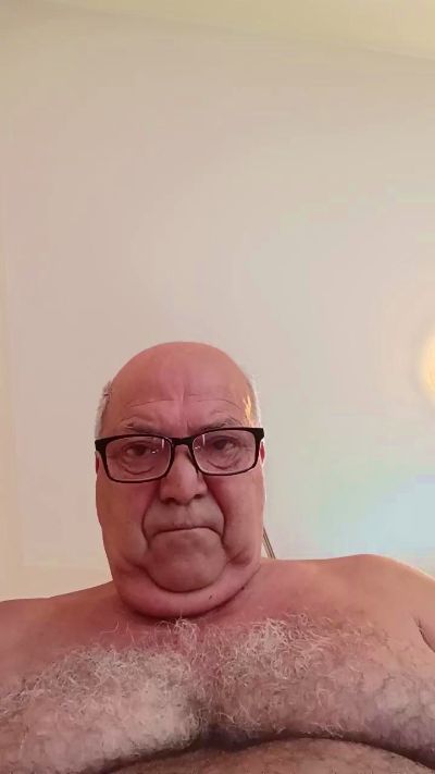 minuzzo61 live cam on Cam4