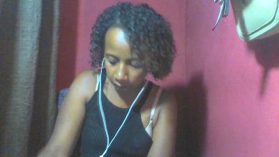 miora21 live cam on Cam4