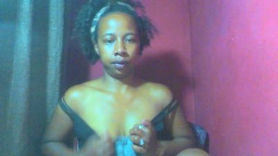 miora21 live cam on Cam4