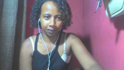 miora21 live cam on Cam4