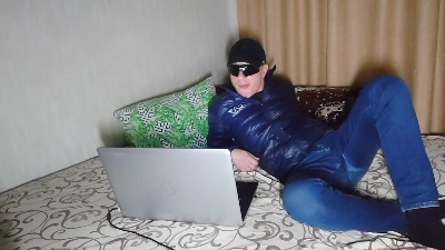 mirage5000 live cam on Cam4