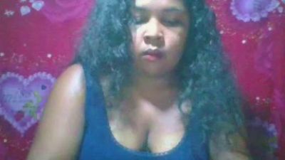 mishow2 live female webcam from Madagascar