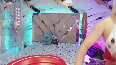 miss_adriana43 live cam on Cam4