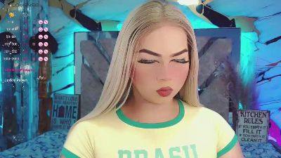miss_adriana43 live cam on Cam4
