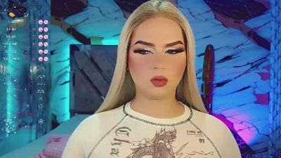 miss_adriana43 live cam on Cam4