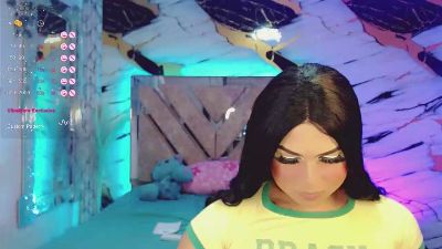 miss_adriana43 live cam on Cam4