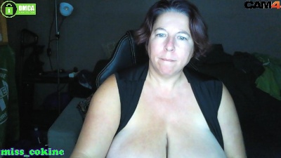 miss_cokine live cam on Cam4
