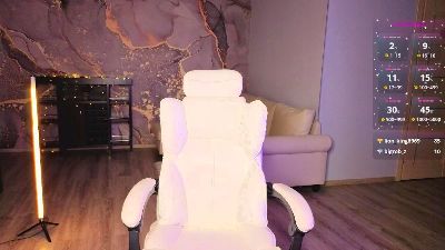 miss_long_legs live cam on Cam4