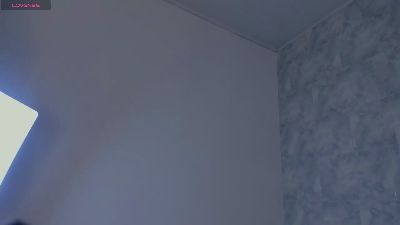 misskarla2 live cam on Cam4