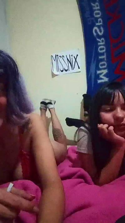 missnix2 live cam on Cam4