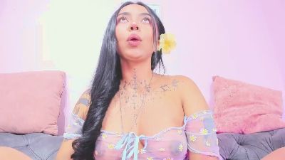 misssoffi live cam on Cam4