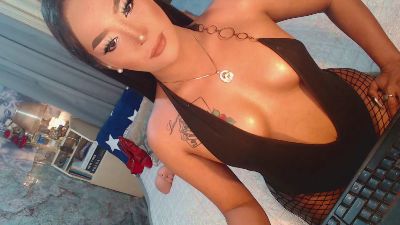 mistress_sierra live cam on Cam4