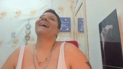 mistresscapucci live cam on Cam4