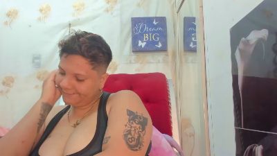 mistresscapucci live cam on Cam4