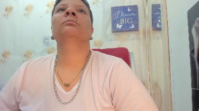 mistresscapucci live cam on Cam4