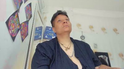 mistresscapucci live cam on Cam4