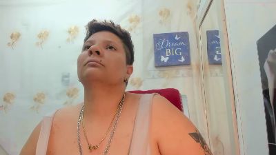 mistresscapucci live cam on Cam4