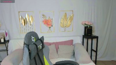 mistresshearts live cam on Cam4
