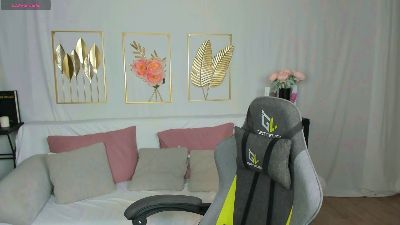 mistresshearts live cam on Cam4