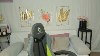 mistresshearts live cam on Cam4