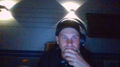 mitchell_boy live cam on Cam4