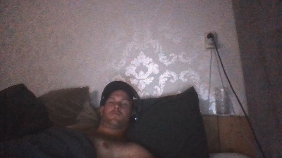 mitchell_boy live cam on Cam4