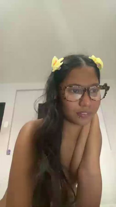 mitsybunny live cam on Cam4