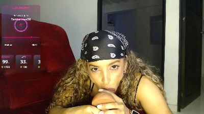 miyu_charlotte live cam on Cam4