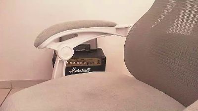 mizkyxes1 live cam on Cam4