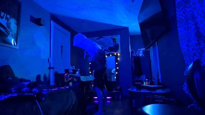 mjmckenzie55f20 live cam on Cam4