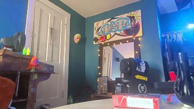 mjmckenzie55f20 live cam on Cam4