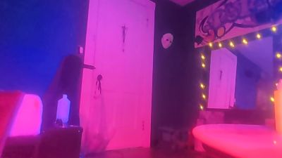 mjmckenzie55f20 live cam on Cam4