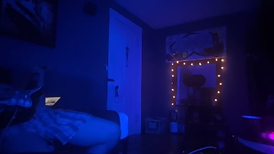 mjmckenzie55f20 live cam on Cam4