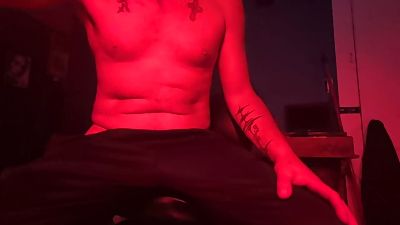 mjmckenzie55f20 live cam on Cam4