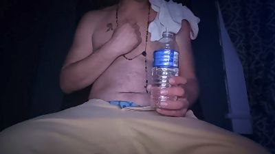 mjmckenzie55f20 live cam on Cam4